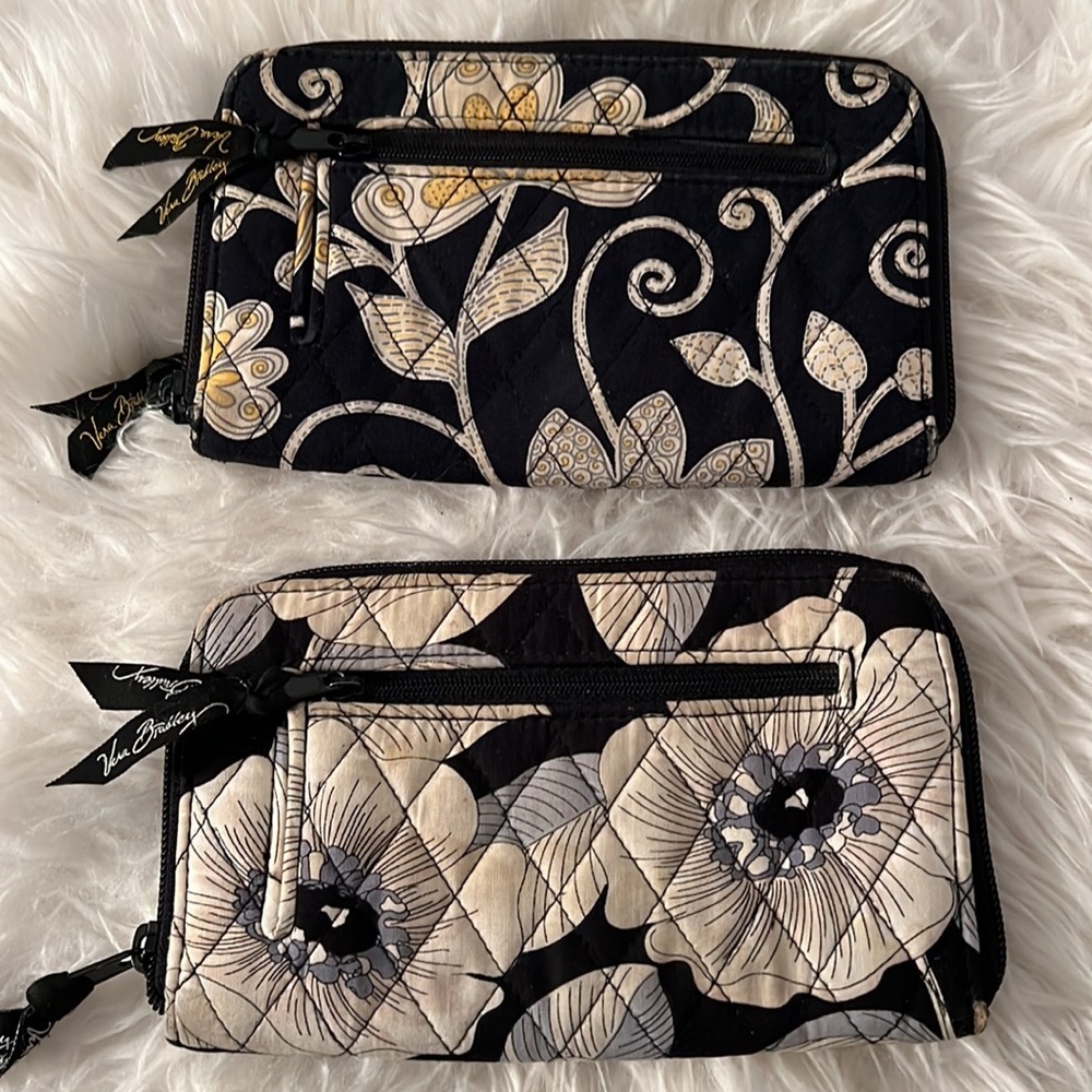SOLD- Vera Bradley wallet - Picture 2 of 6